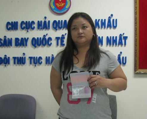  Đối tượng vận chuyển 1.6kg cocain bị Hải quan sân bay Tân Sơn nhất phát hiện bắt giữ. Nguồn: baohaiquan.vn 